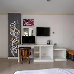 Santi White House Patong