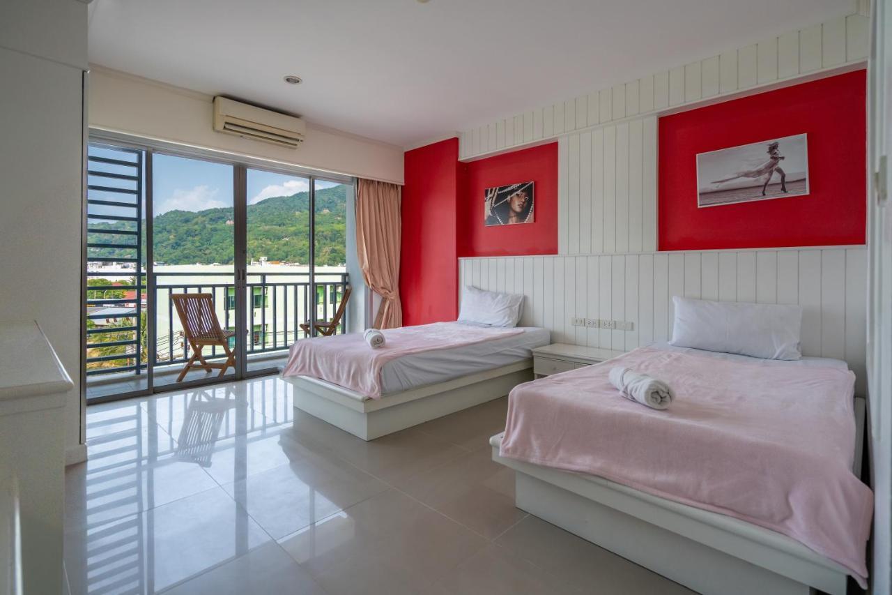 Hotel Santi White House