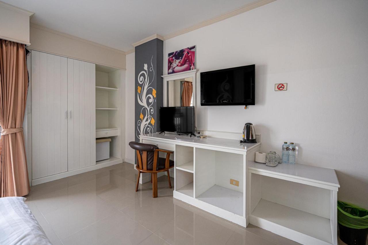 Santi White House Hotel Patong