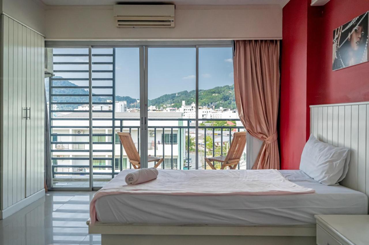Hotel Santi White House Patong